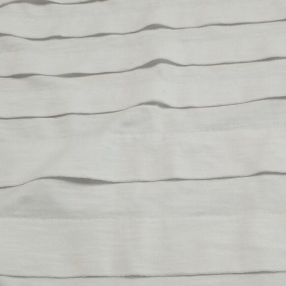 🎁5/$25 Liz Claiborne Shirt Womens Medium Ruffled Sleeveless Top White Gym - Picture 8 of 9